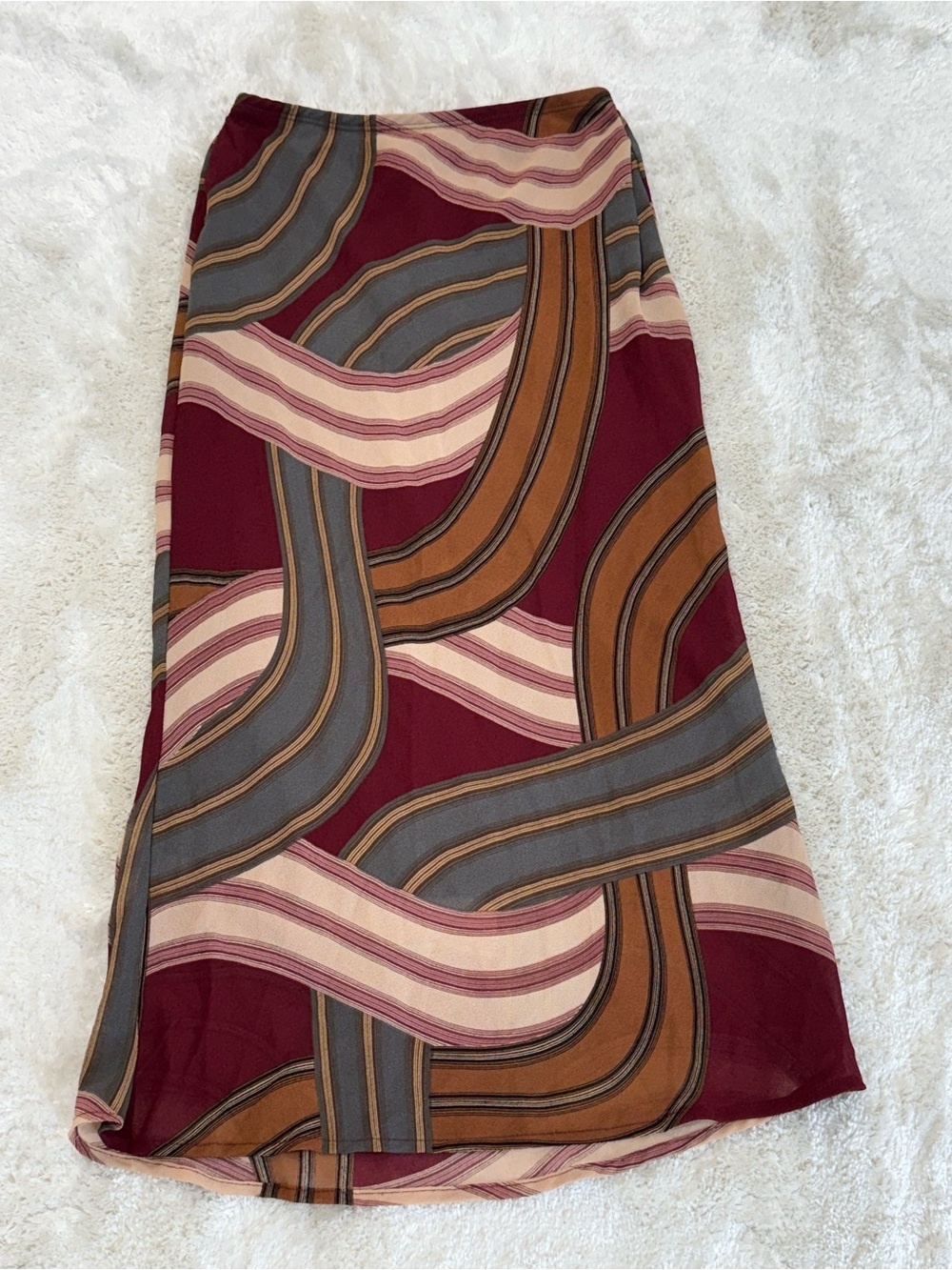 Vintage Y2K Abstract Wave Midi Sicily Skirt in Burgundy, Size M